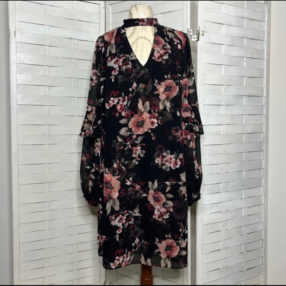White House Black Market dress in size L